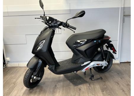 PIAGGIO 1 ACTIVE