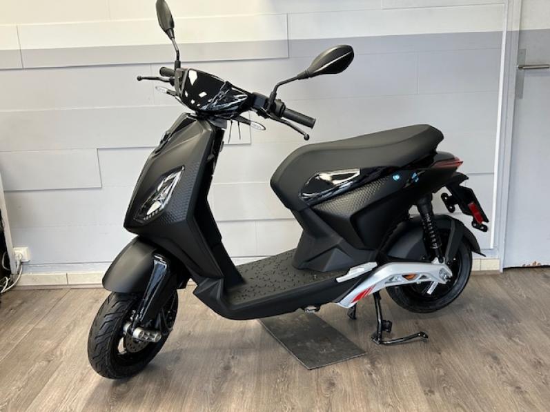 PIAGGIO 1 ACTIVE